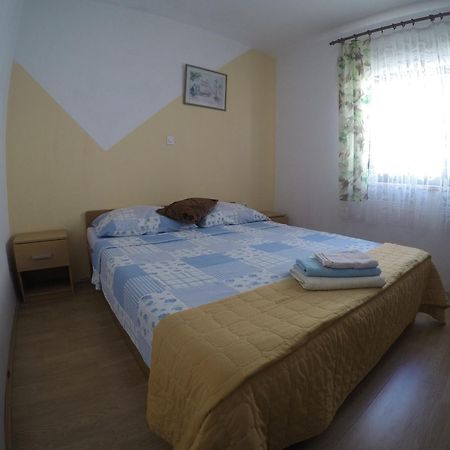 Peach Apartment'S Repic Bibinje Esterno foto