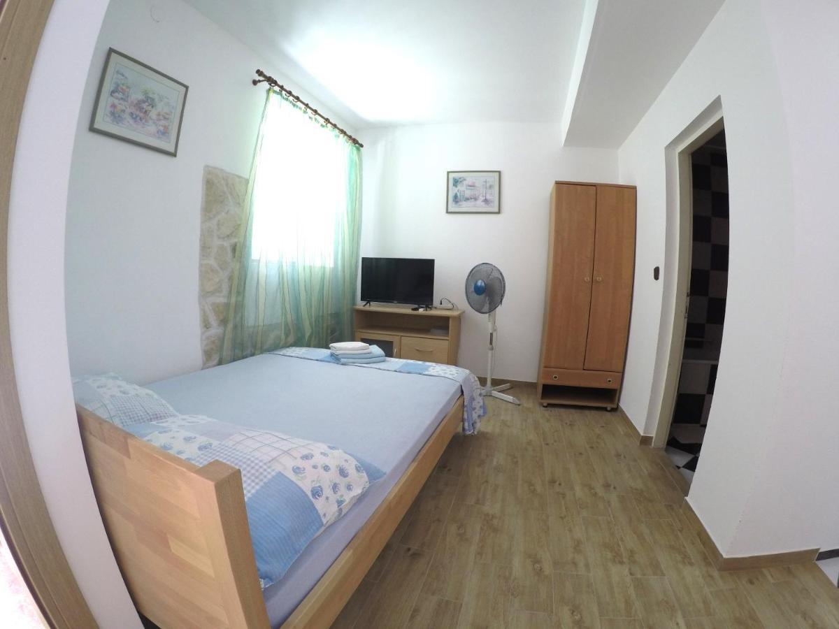 Peach Apartment'S Repic Bibinje Esterno foto